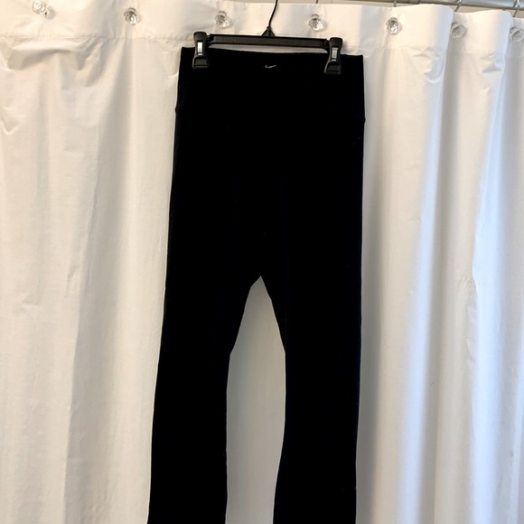 “Nike” Capris - Picture 2 of 3